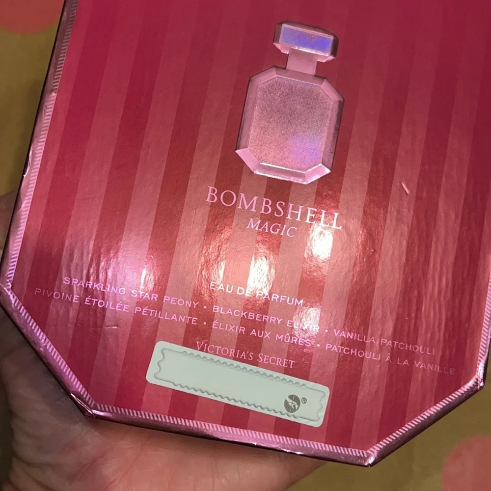 NEW Victorias Secret 1.7 Bombshell Magic - Picture 6 of 6
